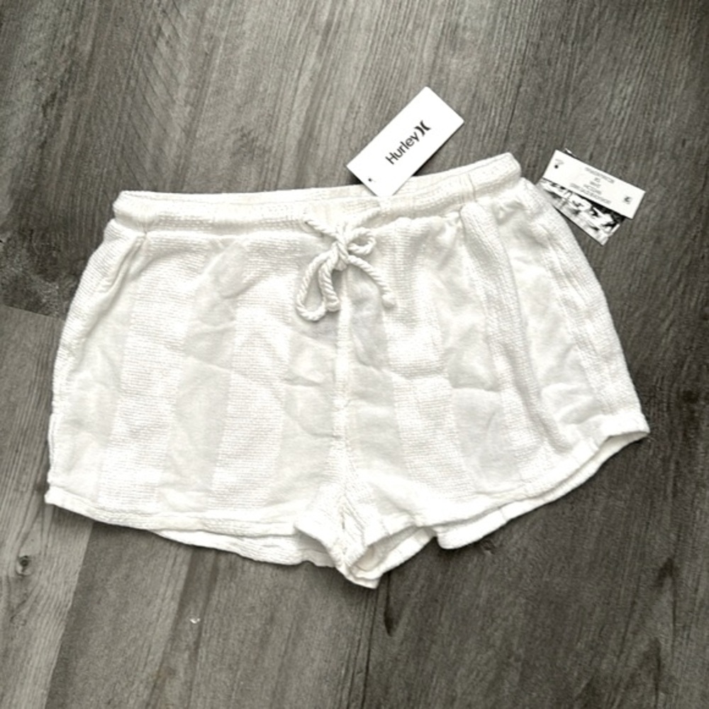 Hurley Striped Gauze Shorts - White - X small- NWT